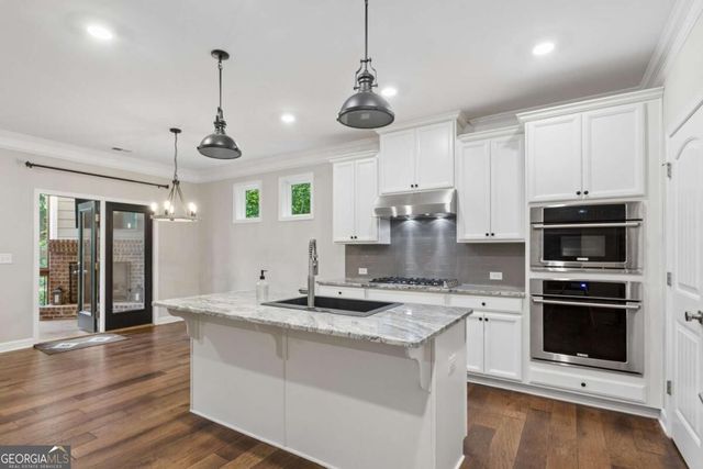 605 Greenbow Lane, Holly Springs, GA 30115