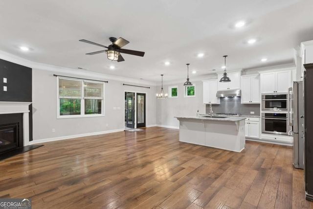 605 Greenbow Lane, Holly Springs, GA 30115
