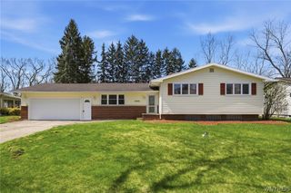 358 Brookwood Drive, Hamburg, NY 14075