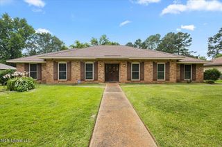 5967 Huntview Drive, Jackson, MS 39206