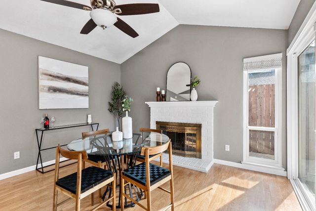 6935 Woodside Dr, Sacramento, CA 95842