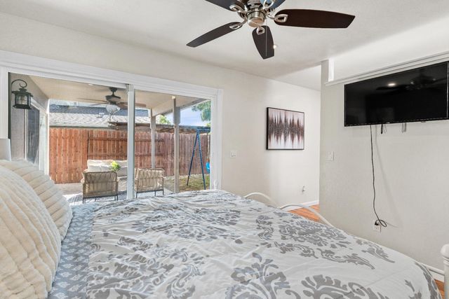 6935 Woodside Dr, Sacramento, CA 95842