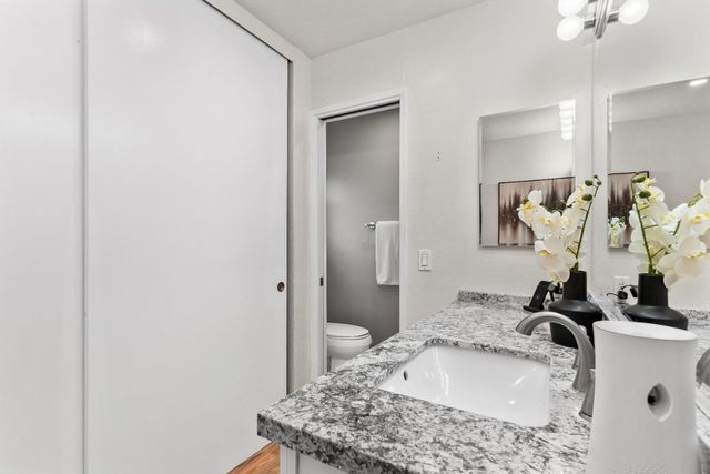 6935 Woodside Dr, Sacramento, CA 95842