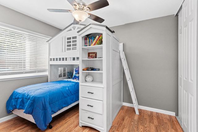 6935 Woodside Dr, Sacramento, CA 95842