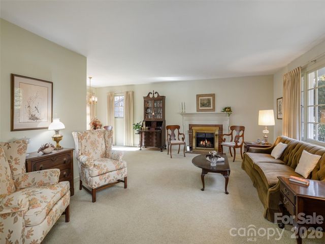 28 Westridge Drive, Asheville, NC 28803