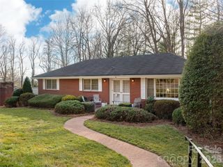 28 Westridge Drive, Asheville, NC 28803