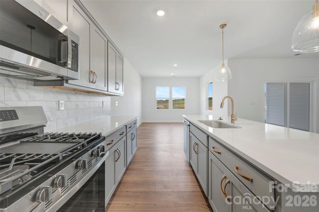 2173 Clifton Road, Sherrills Ford, NC 28673