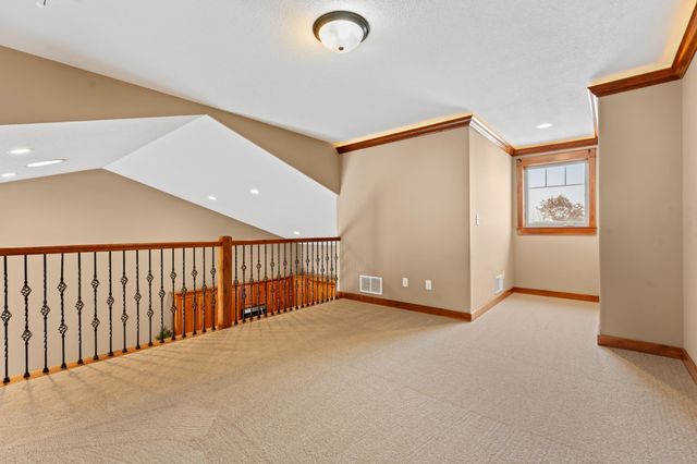 652 Shardlow Place NE, Byron, MN 55920