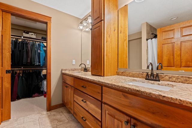 652 Shardlow Place NE, Byron, MN 55920