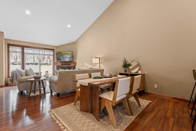 652 Shardlow Place NE, Byron, MN 55920