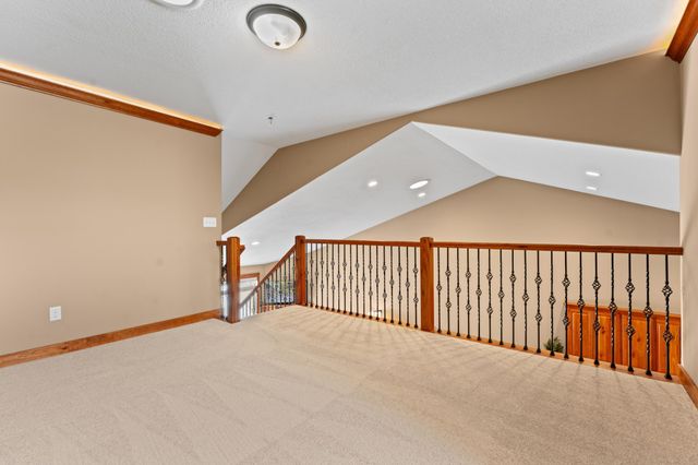 652 Shardlow Place NE, Byron, MN 55920