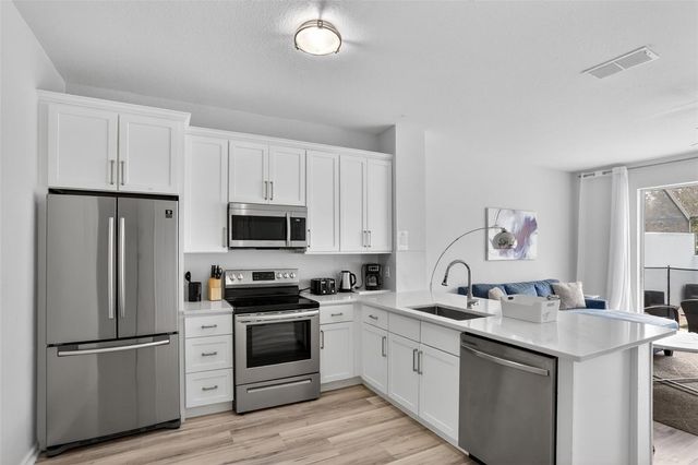 2554 MANESHAW LANE, Kissimmee, FL 34747