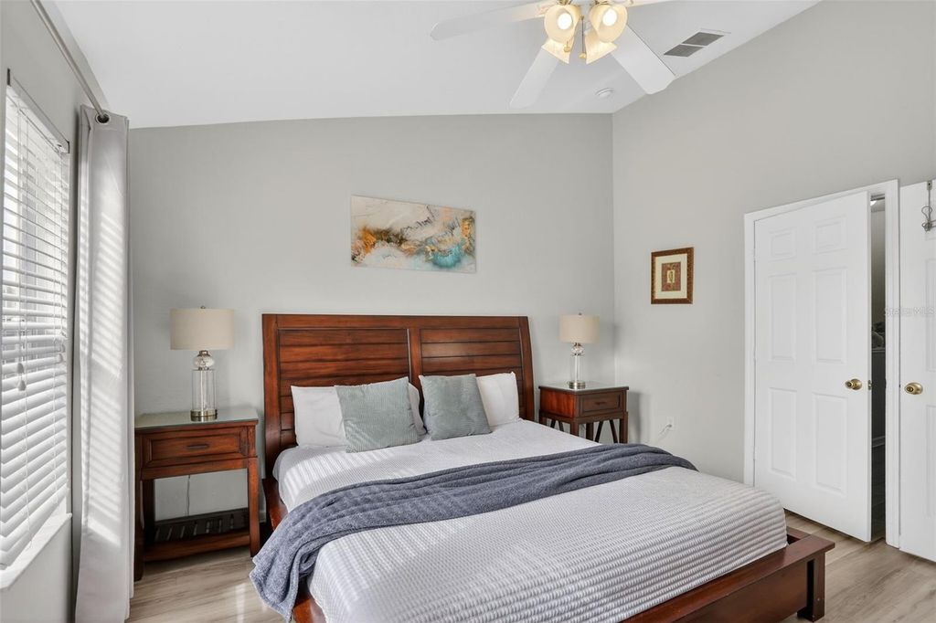 Image 16 of property listing at 2554 MANESHAW LANE, Kissimmee, FL 34747