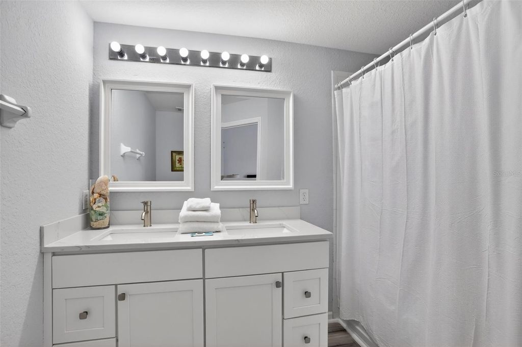 Image 19 of property listing at 2554 MANESHAW LANE, Kissimmee, FL 34747