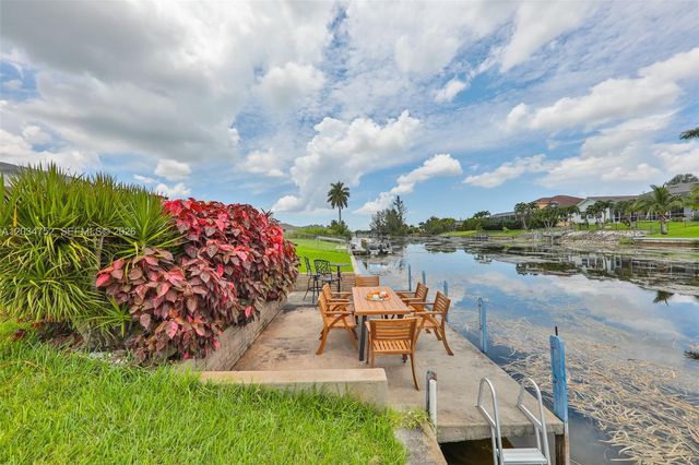 503 SE 17th Street 503, Cape Coral, FL 33990