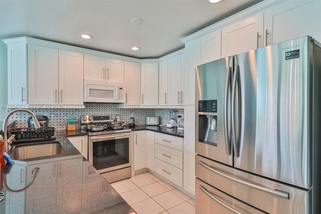 503 SE 17th Street 503, Cape Coral, FL 33990