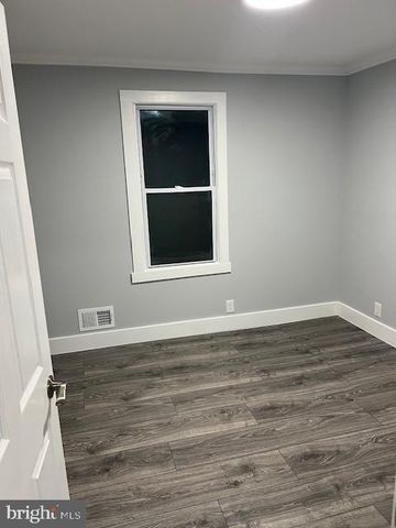 1000 W FRONT ST, Florence, NJ 08518