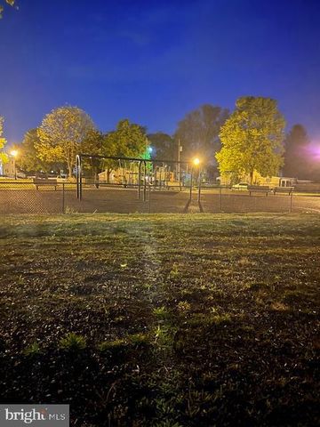 1000 W FRONT ST, Florence, NJ 08518