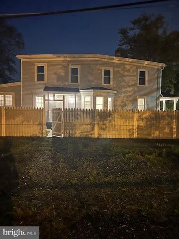 1000 W FRONT ST, Florence, NJ 08518