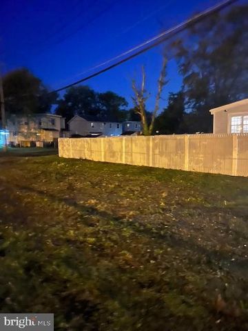 1000 W FRONT ST, Florence, NJ 08518