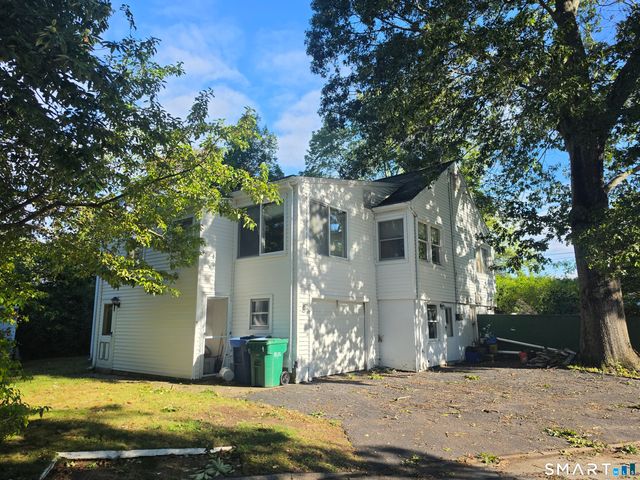 30 Ridgewood Avenue, Waterford, CT 06385