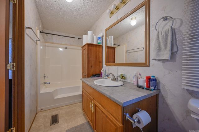 128 Seay Lane, Mena, AR 71953