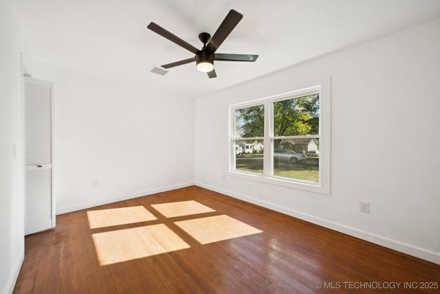 220 W Memphis Street, Broken Arrow, OK 74012