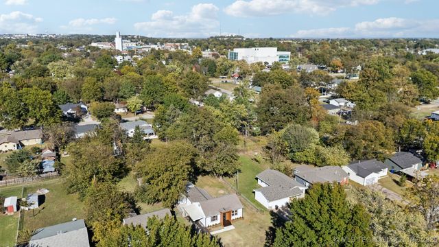 220 W Memphis Street, Broken Arrow, OK 74012