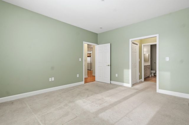 5 Sally Sweets Way Unit 110, Salem, NH 03079