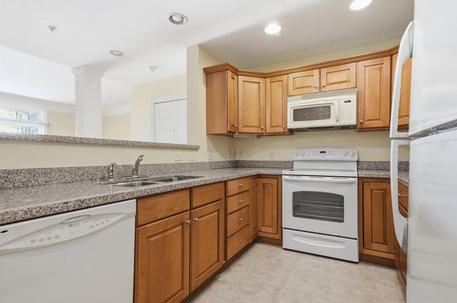 5 Sally Sweets Way Unit 110, Salem, NH 03079