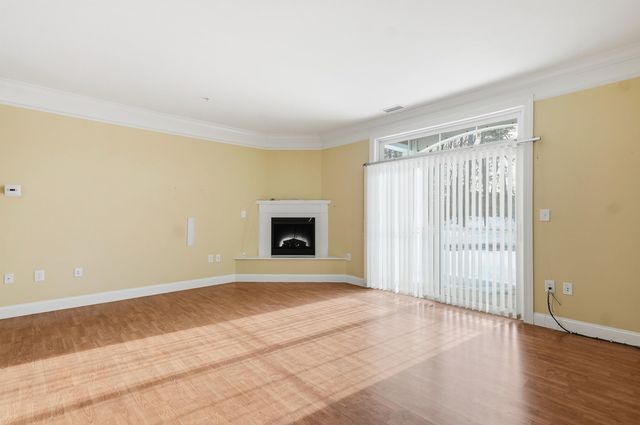 5 Sally Sweets Way Unit 110, Salem, NH 03079