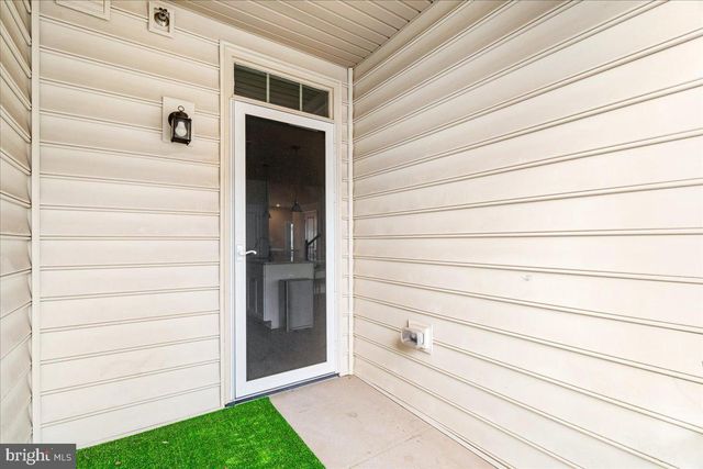 6026 FORUM SQ, Frederick, MD 21703