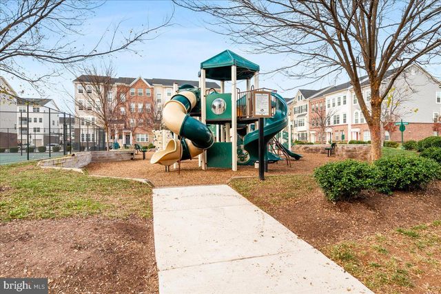 6026 FORUM SQ, Frederick, MD 21703