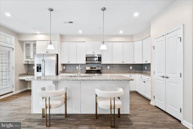 6026 FORUM SQ, Frederick, MD 21703