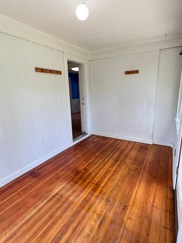 65 Franklin Rd, Longmeadow, MA 01106