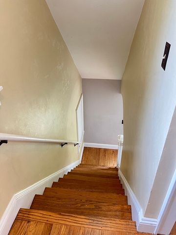 65 Franklin Rd, Longmeadow, MA 01106