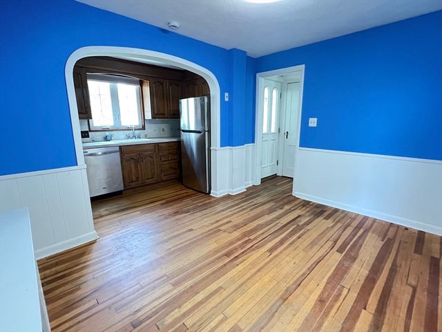 65 Franklin Rd, Longmeadow, MA 01106