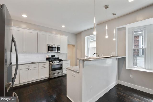 5445 RIDGE AVE, Philadelphia, PA 19128