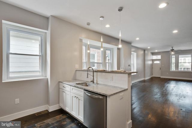 5445 RIDGE AVE, Philadelphia, PA 19128
