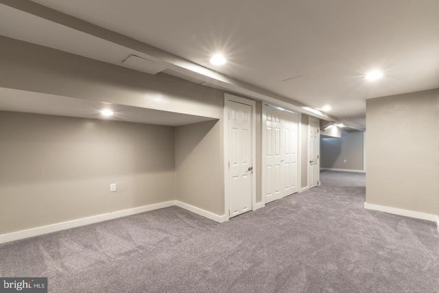 5445 RIDGE AVE, Philadelphia, PA 19128