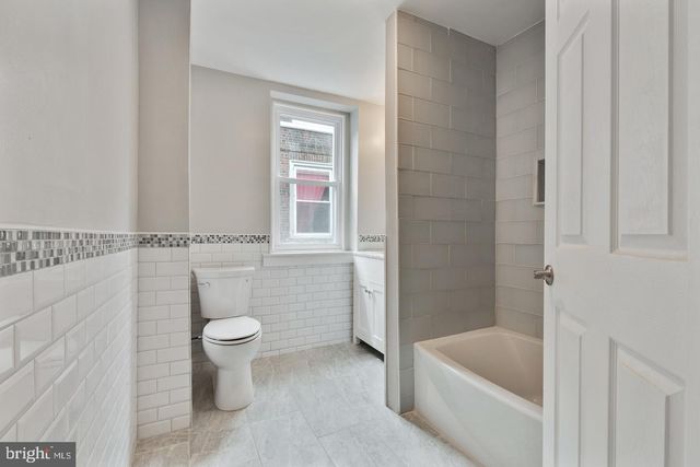 5445 RIDGE AVE, Philadelphia, PA 19128