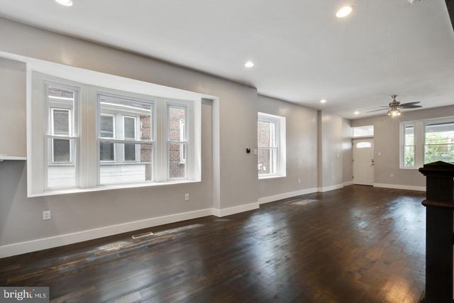 5445 RIDGE AVE, Philadelphia, PA 19128