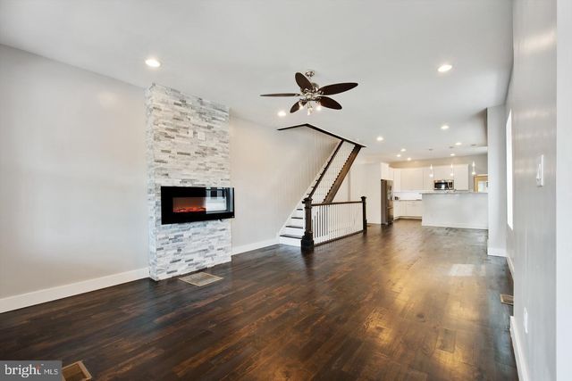 5445 RIDGE AVE, Philadelphia, PA 19128