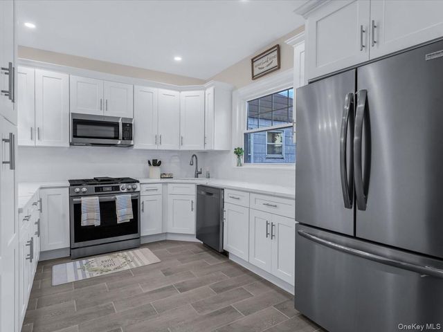 8049 88th Avenue, Woodhaven, NY 11421