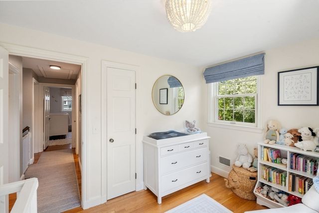 14 Standish Rd, Wellesley, MA 02481