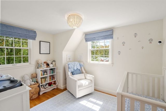 14 Standish Rd, Wellesley, MA 02481