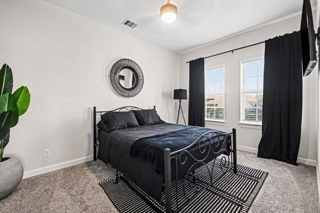 9214 Secretariat Lane, Mont Belvieu, TX 77523