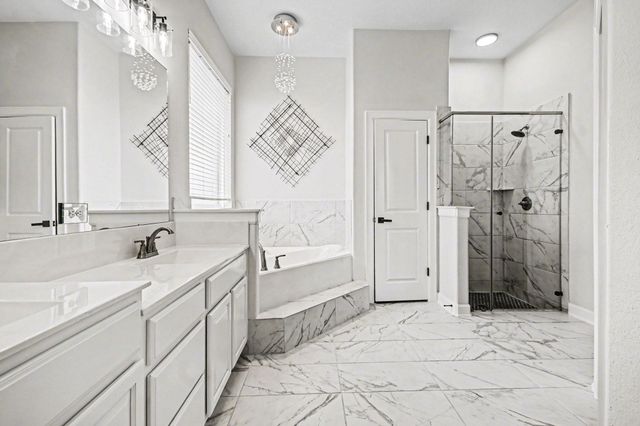 9214 Secretariat Lane, Mont Belvieu, TX 77523