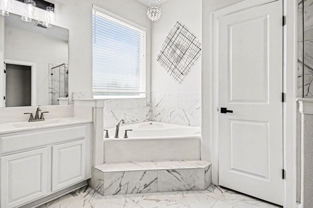 9214 Secretariat Lane, Mont Belvieu, TX 77523