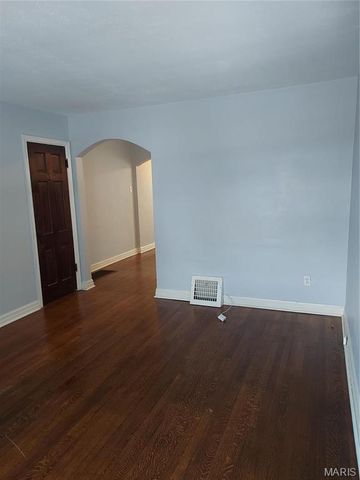 4924 Kemper Avenue 1st Floor West, St Louis, MO 63139